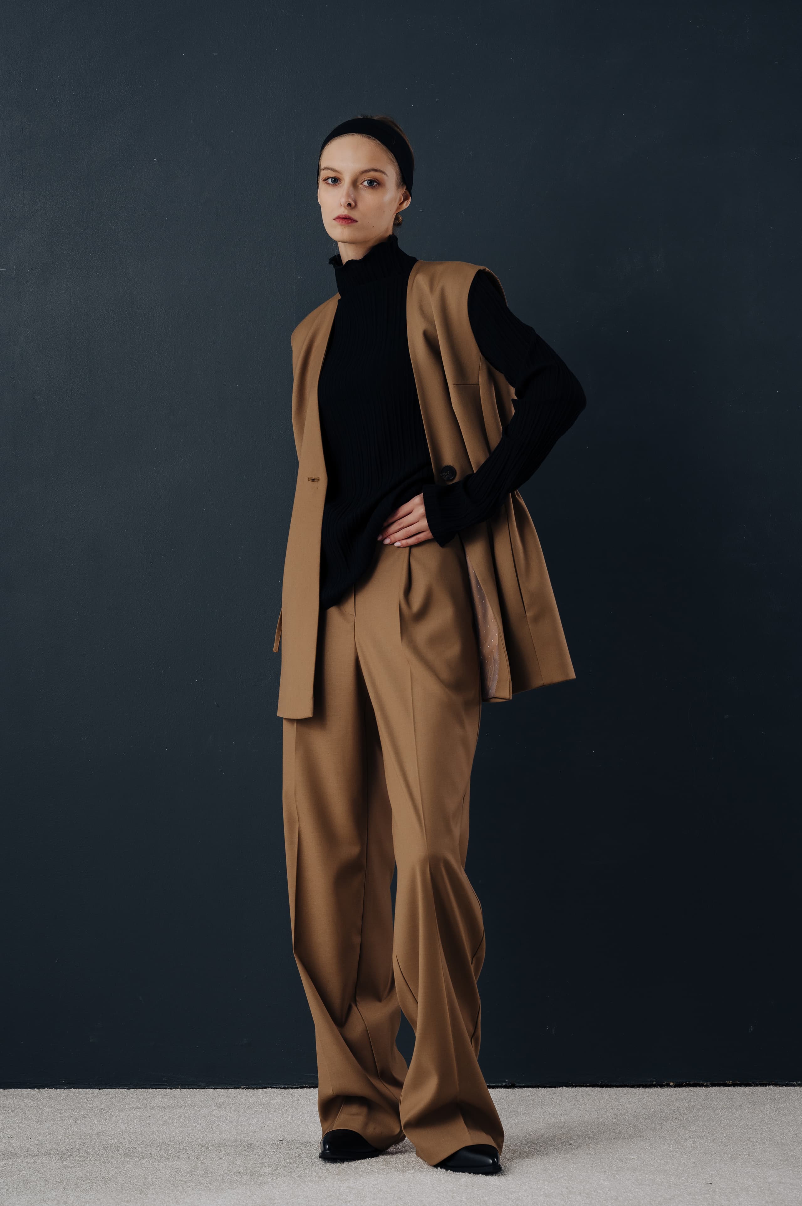 AW23
